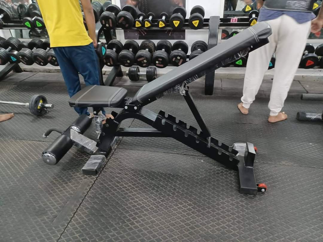Adjustable bench